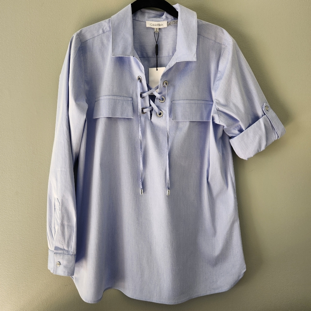 CALVIN KLEIN Shoe String Closure V- Neck Light Blue Tunic Size Medium